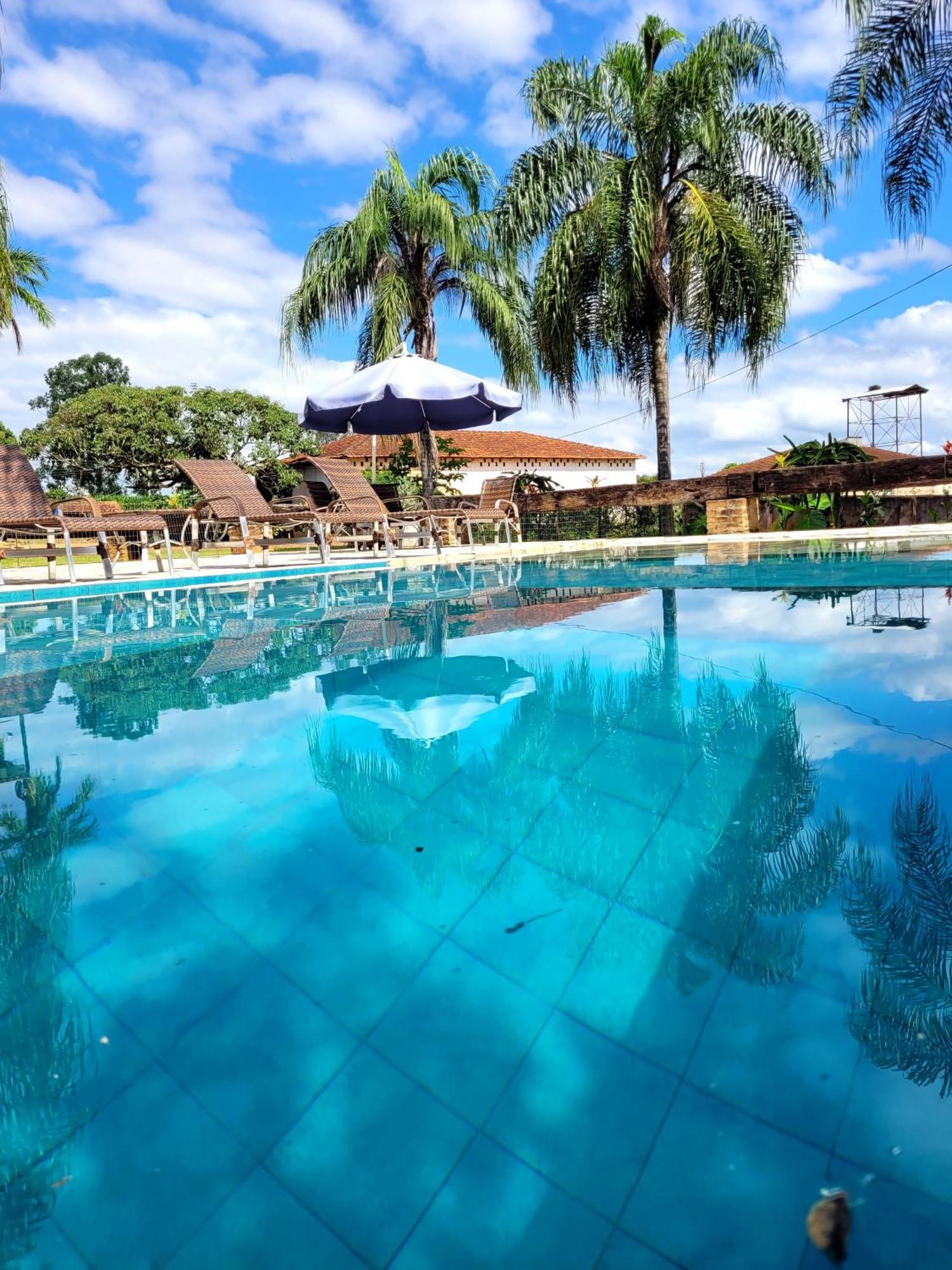 Pousada Fazenda Sao Pedro Delfinópolis エクステリア 写真